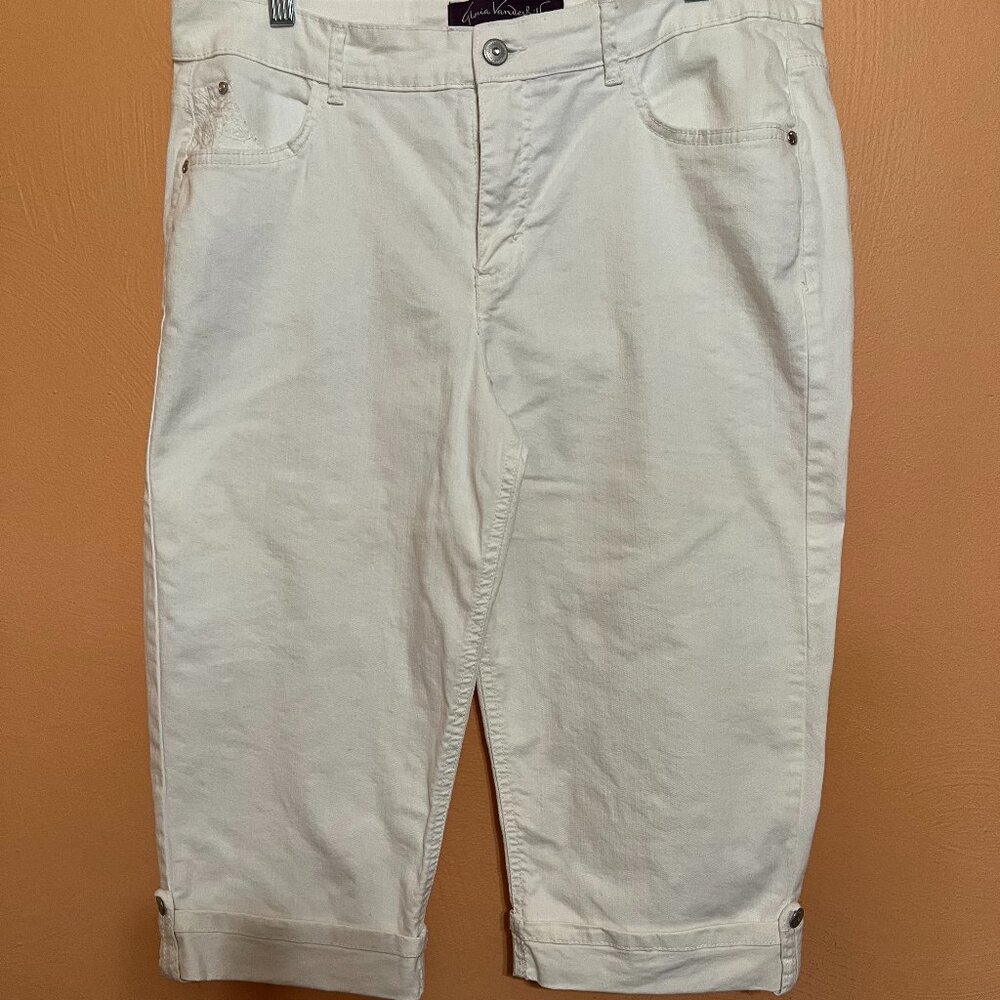Gloria Vanderbilt Missy Jean Skimmers. (Aiden Style) 14. Off White. Like New.